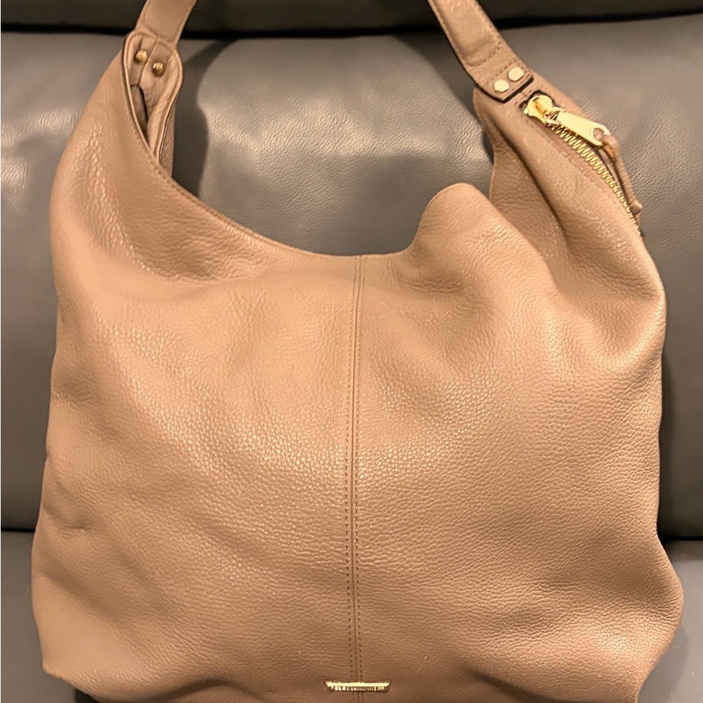 Elegant Tan Leather Hobo Bag